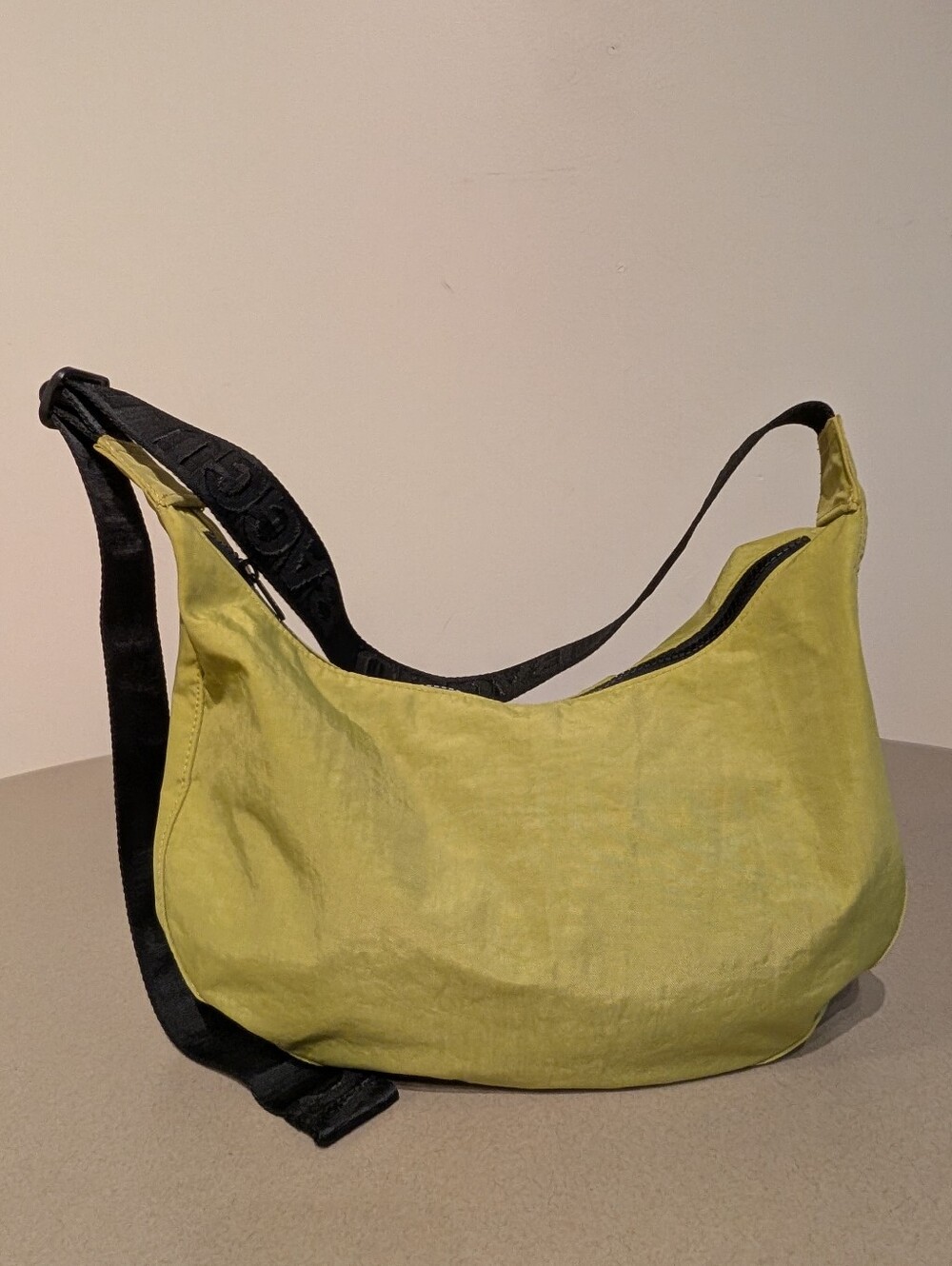 Baggu Medium Crescent Bag Lemongrass